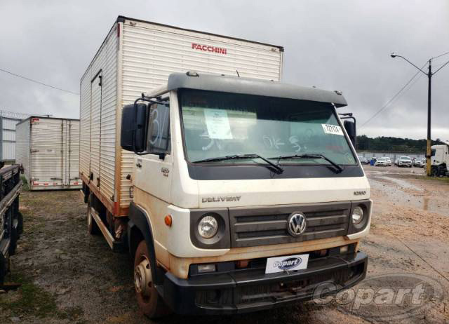 VOLKSWAGEN DELIVERY 10.160 3.8 2018