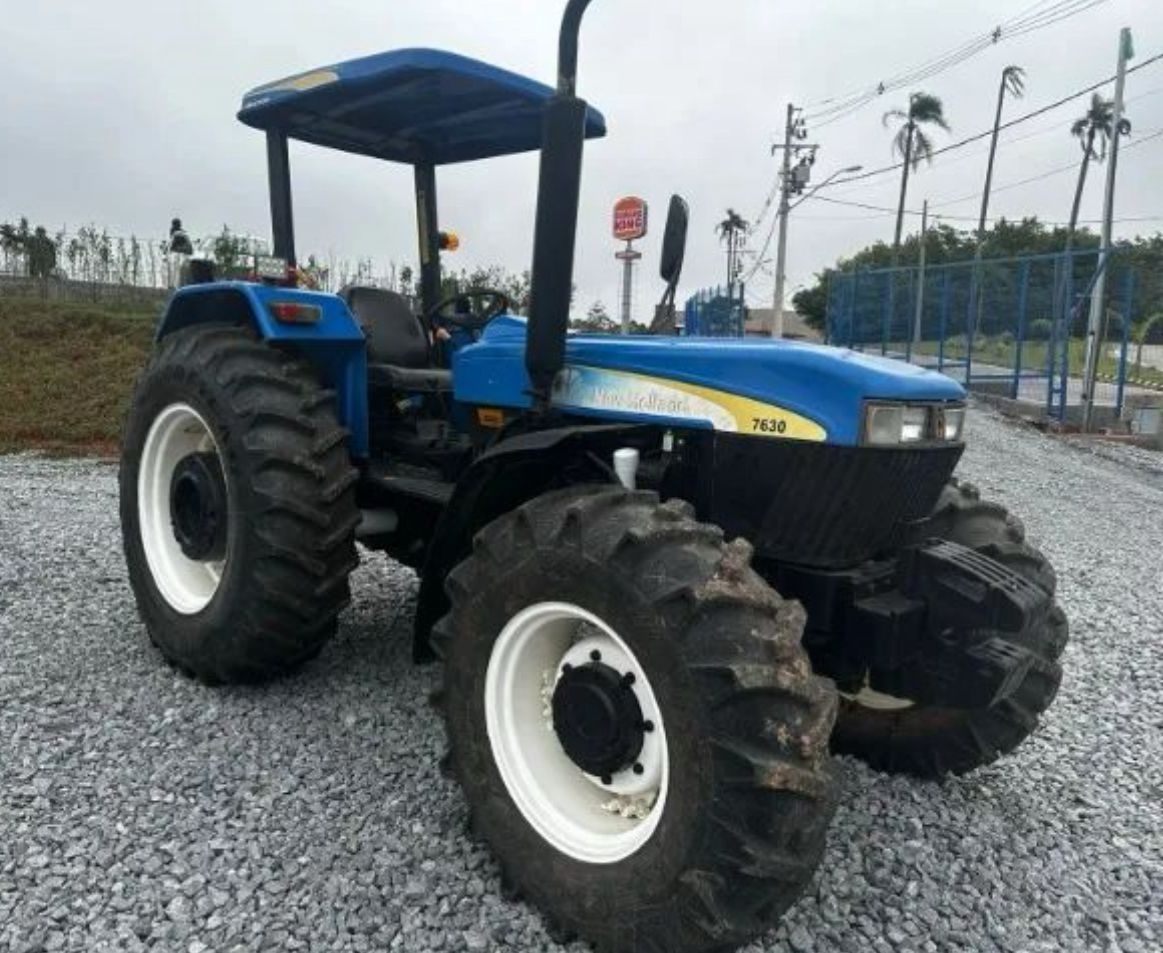 TRATOR NEW HOLLAND 7630 2015