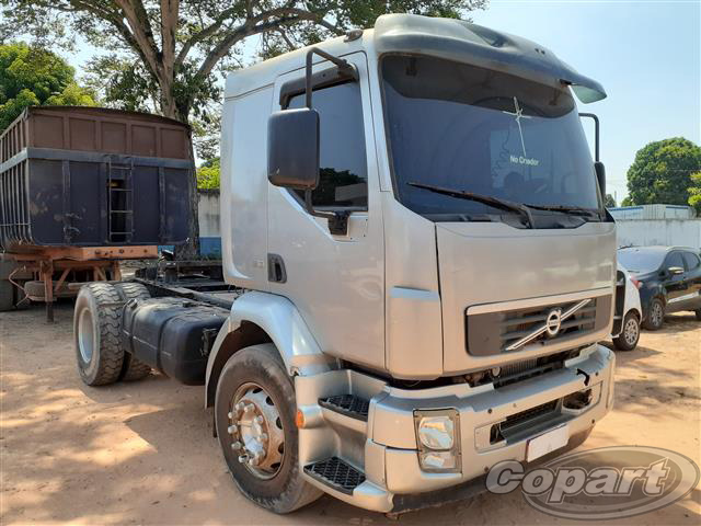 VOLVO VM 310 4X2 2009